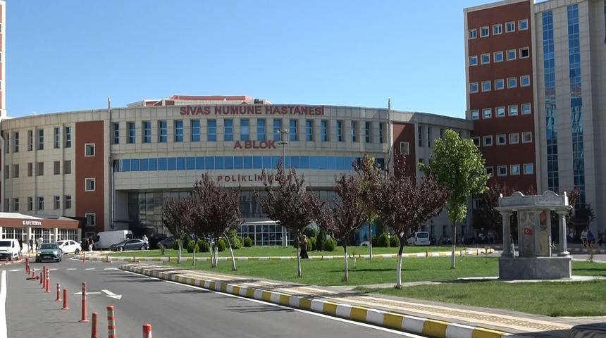 Hastanede porselen yerine köpük tabakla yemek servisine inceleme