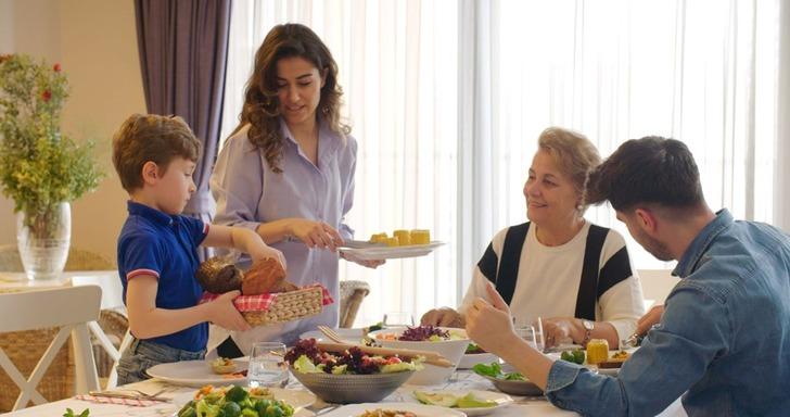 Misafirlerin geldiğinde ilk söyledikleri şey ne oluyor genelde?