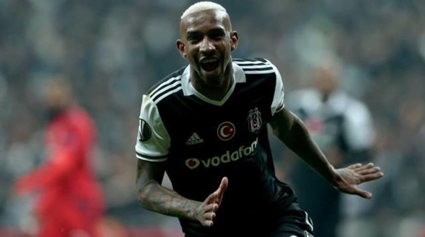 Talisca kotaya takıldı!