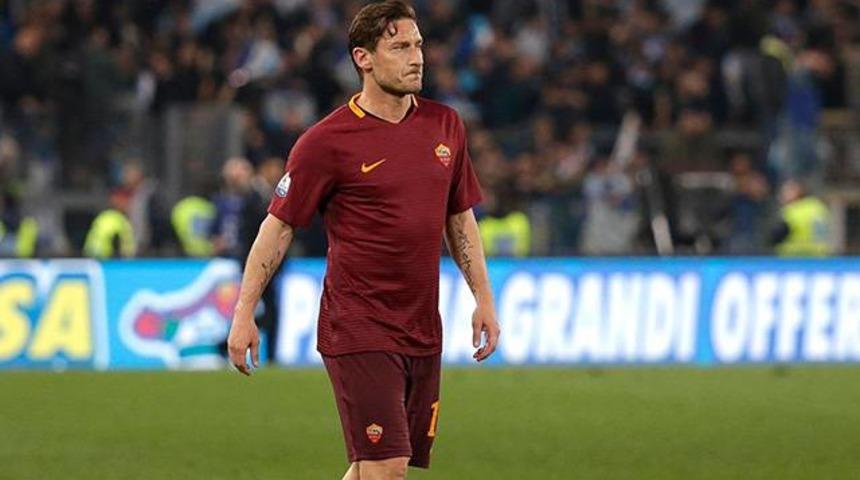 Monchi, Totti'nin emekli olacağını a&ccedil;ıkladı