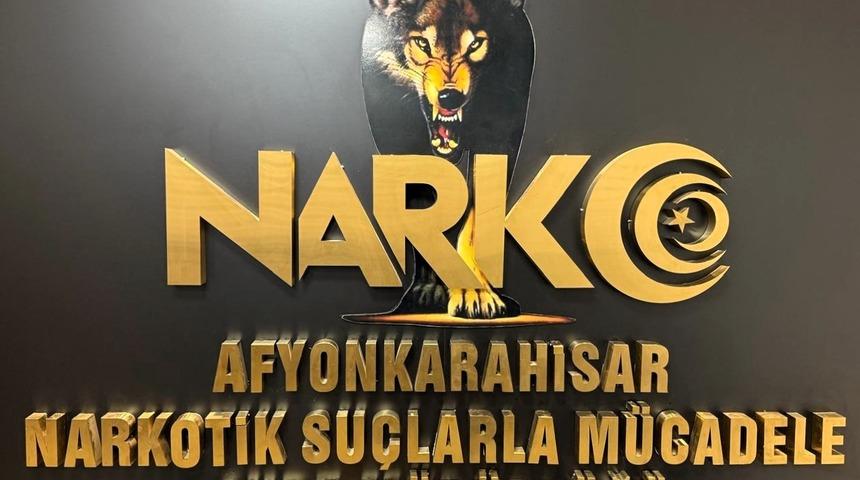 Uyuşturucu ile yakalanan 2 kişi tutuklandı