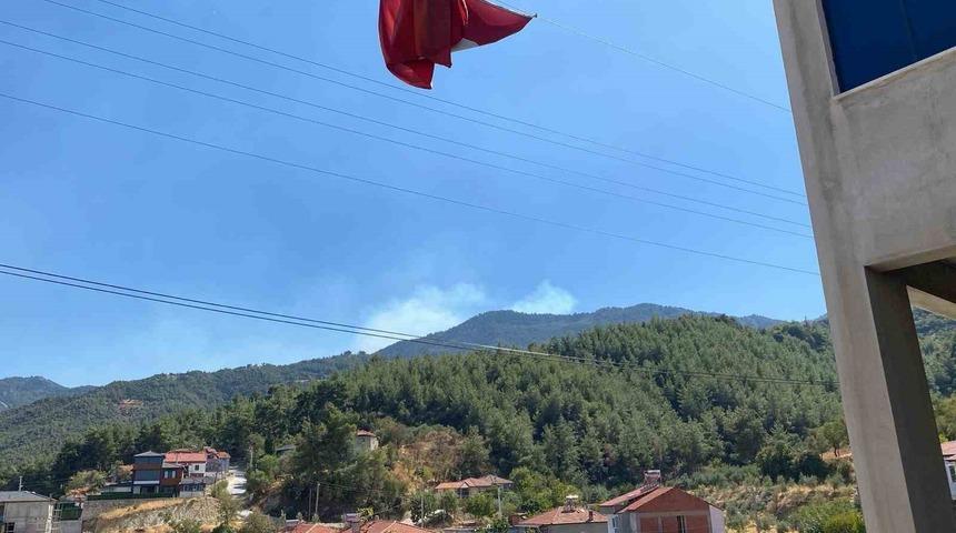 Buldan’da ormanlık alanda yangın çıktı