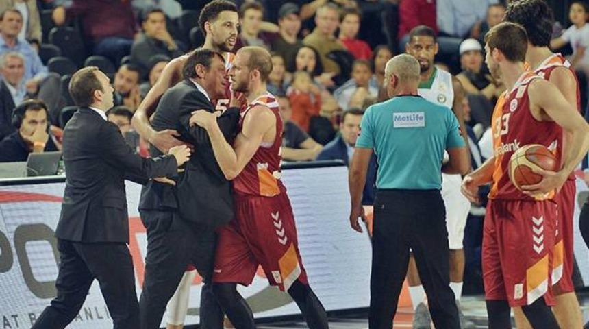 Galatasaray'dan Ergin Ataman'a destek