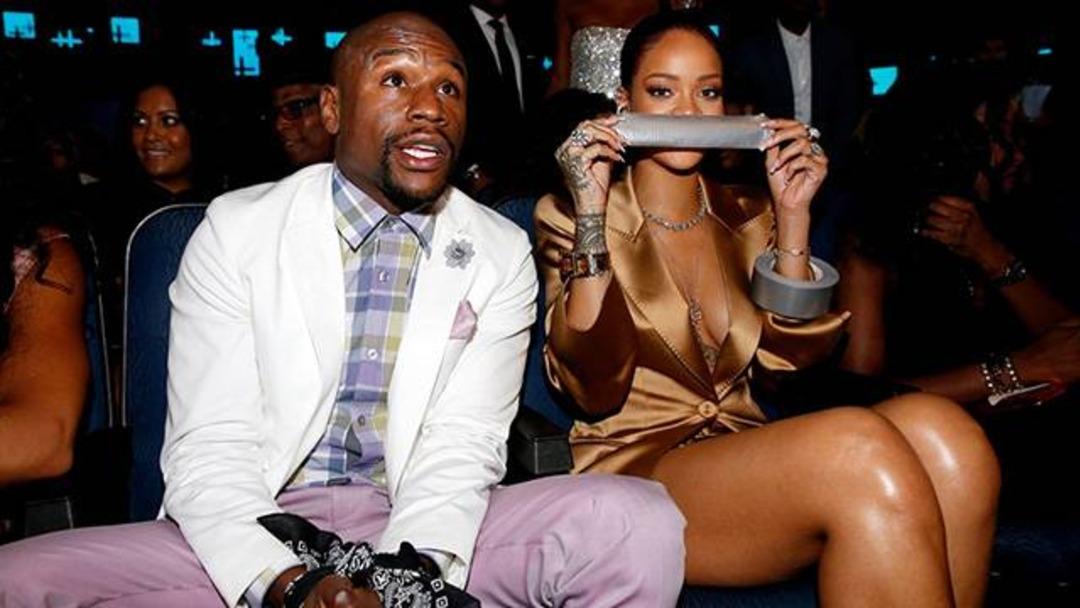 Floyd Mayweather servetine servet kattı!