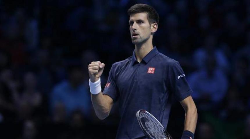 Djokovic t&uuml;m ekibini kovdu