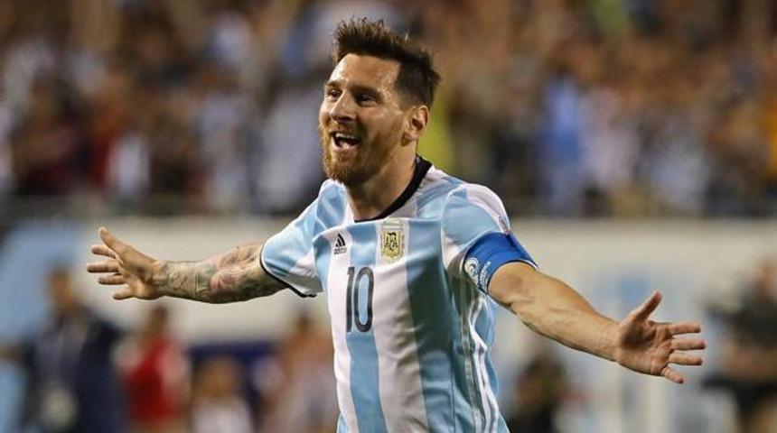 FIFA'dan Lionel Messi i&ccedil;in s&uuml;rpriz karar!