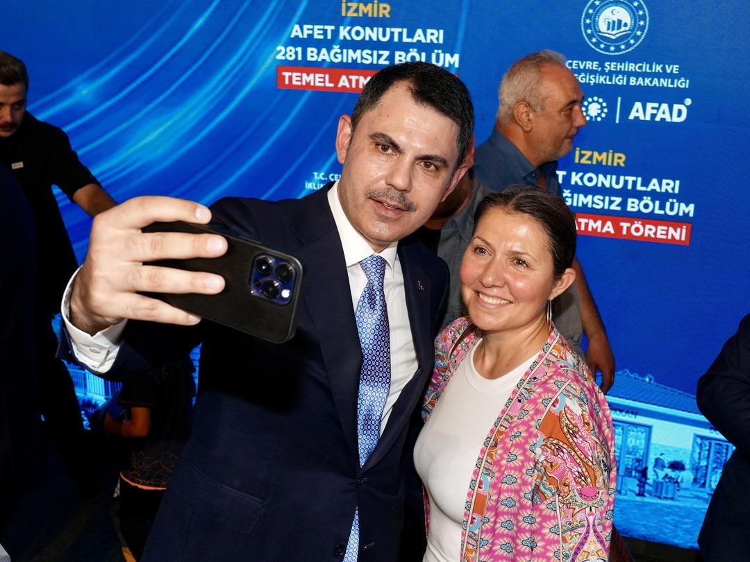 İzmir de orman yangınının yaraları sarılıyor! Bakan Kurum: "Devlet hiçbir zaman milletini yalnız bırakmamıştır" 5