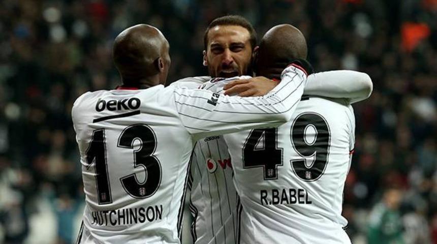 Atiba derbi kadrosundan çıkarıldı