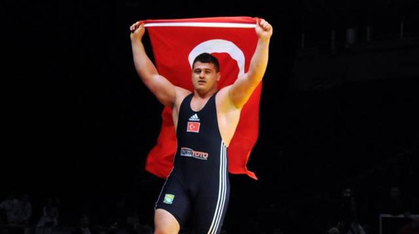 Rıza Kayaalp Avrupa şampiyonu!