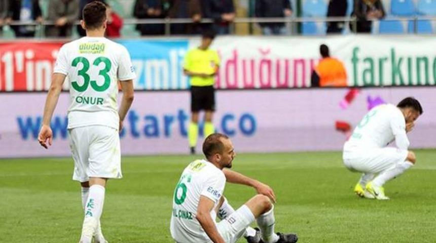 Bursaspor'da 4 isim kadro dışı kalacak