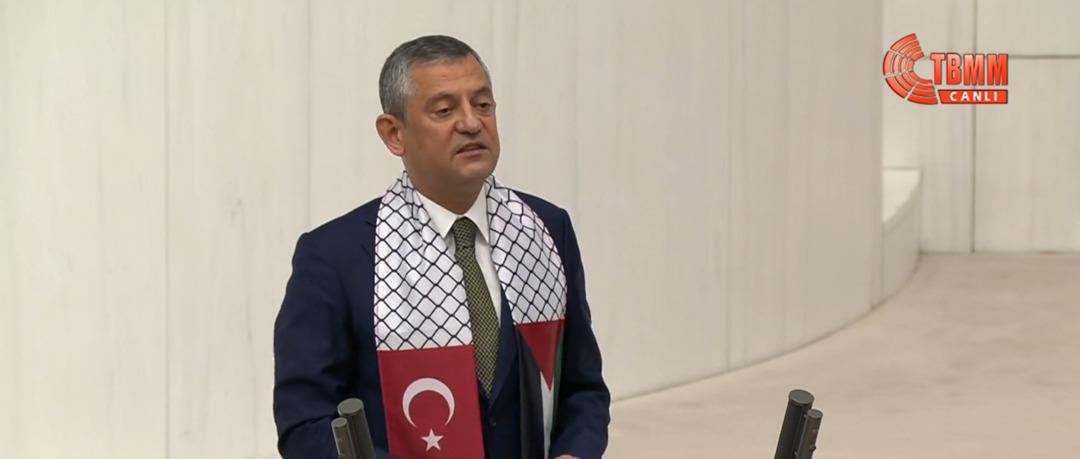 Özgür Özel "Bir talimatla biter, var mısınız?" diye sordu: Olağanüstü toplantıda gündem yaratacak çıkış 4