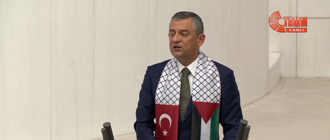 Özgür Özel "Bir talimatla biter, var mısınız?" diye sordu: Olağanüstü toplantıda gündem yaratacak çıkış 5