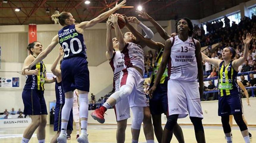 Yakın Doğu &Uuml;niversitesi 73 - 67 Fenerbah&ccedil;e
