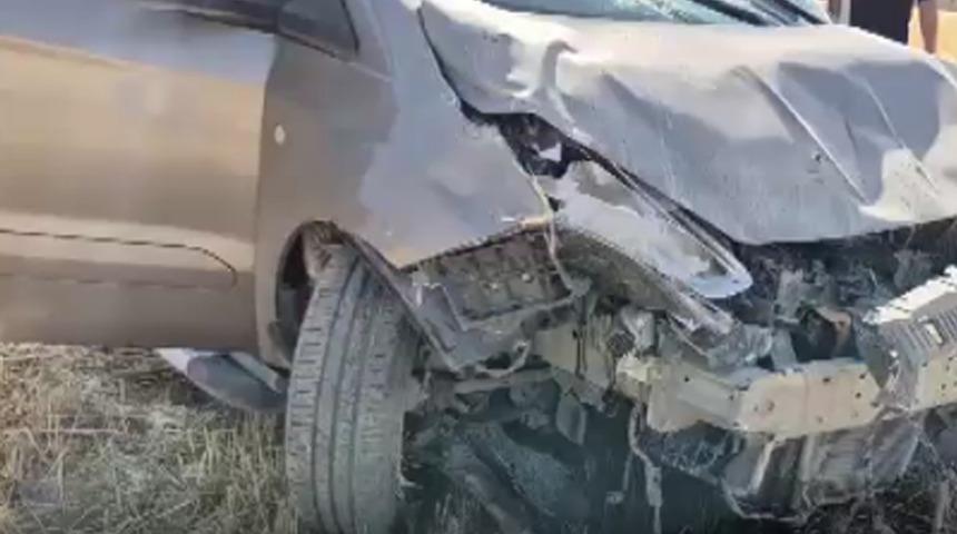 Elazığ’da şarampole devrilen hafif ticari araçtaki 4 kişi yaralandı