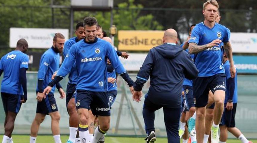 Advocaat'tan Van Persie'ye: Eksiklerini tamamla