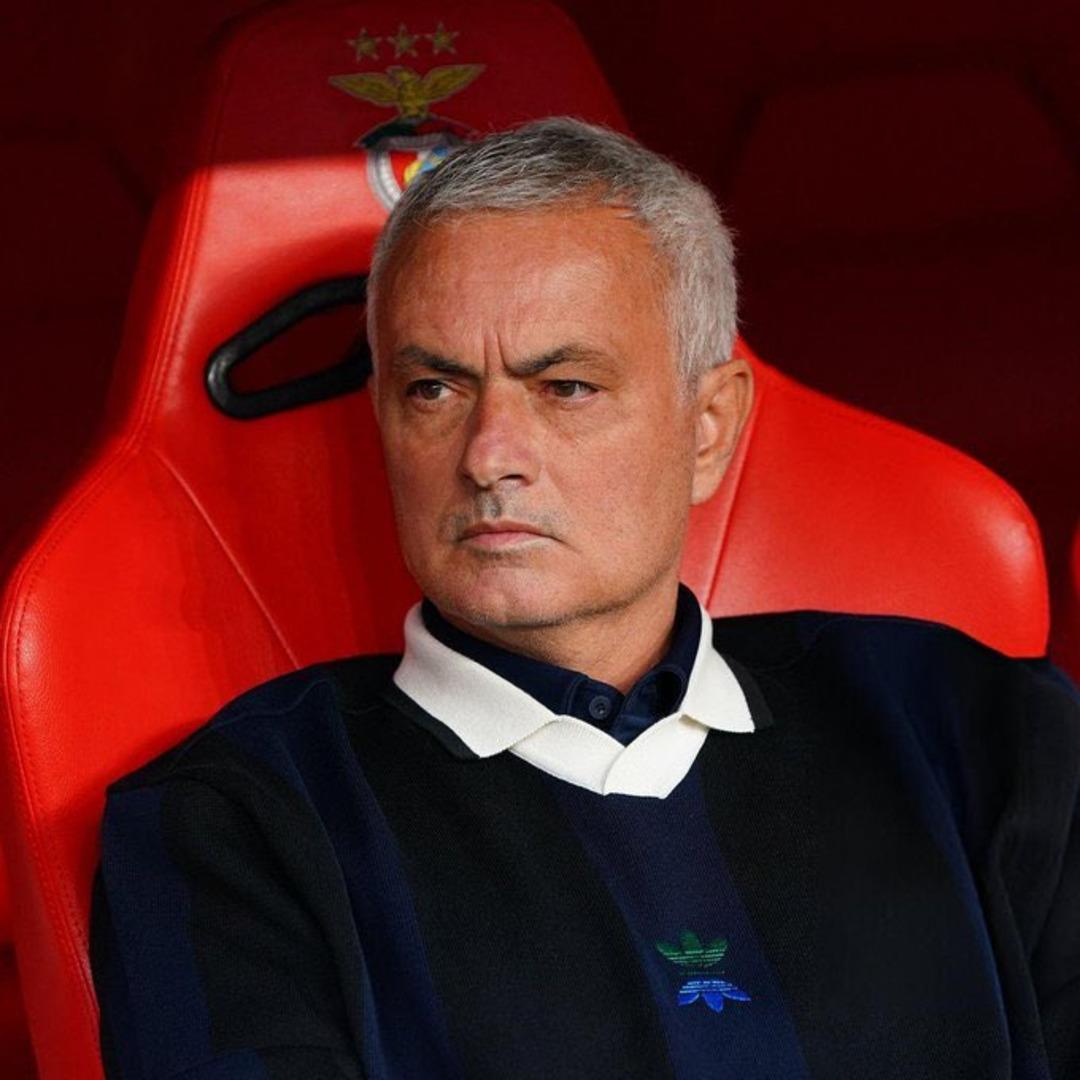 Jose Mourinho nun dünyası başına yıkıldı! Fenerbahçe den ayrıldığını işte böyle öğrendi... 2