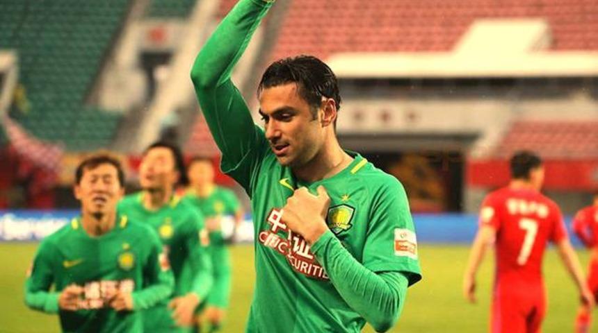 Burak Yılmaz golle d&ouml;nd&uuml;, Beijing Guoan'ı galibiyete u&ccedil;urdu!