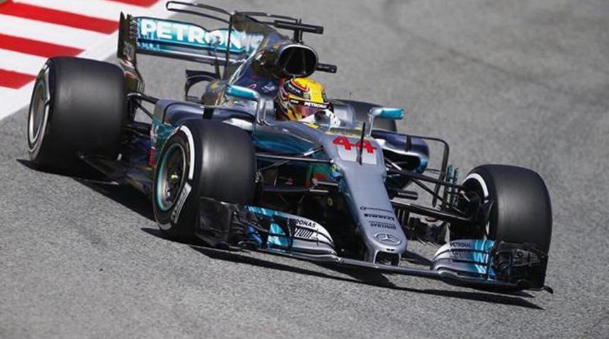 İspanya'da pole pozisyonu Hamilton'ın