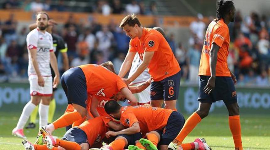 Medipol Başakşehir 2 - 1 Gen&ccedil;lerbirliği