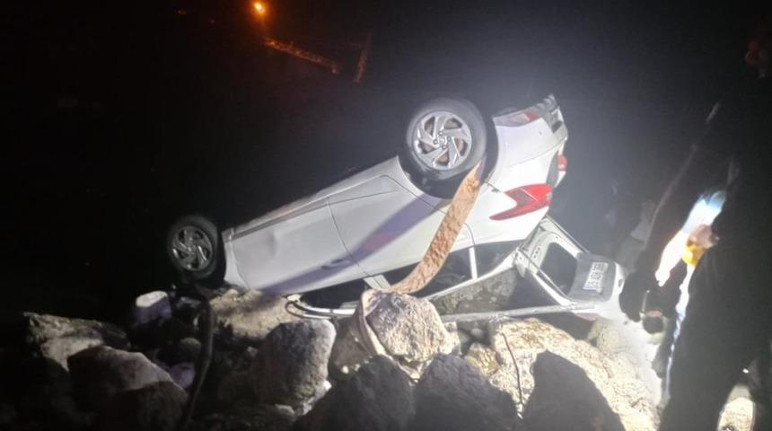 Erzurum'da otomobil nehre uçtu: 1 ölü, 1 yaralı, 1 kayıp