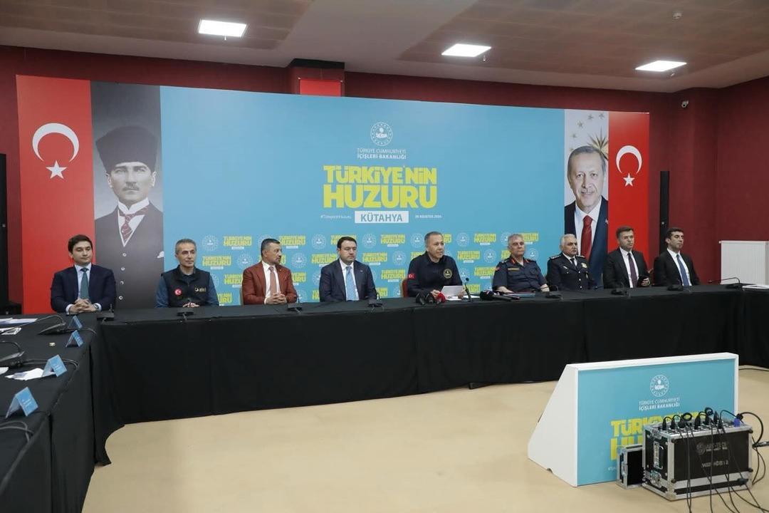 Bakan Yerlikaya açıkladı: "Ülkesine gönüllü geri dönüş yapan Suriyeli sayısı 1 milyon 190 bin 172 oldu" 3