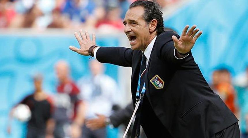 Prandelli Al Nasr'ın başına ge&ccedil;iyor