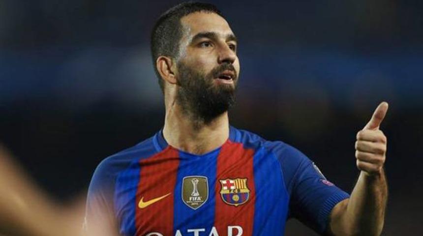 Arda Turan'dan Fenerbah&ccedil;e'ye destek mesajı