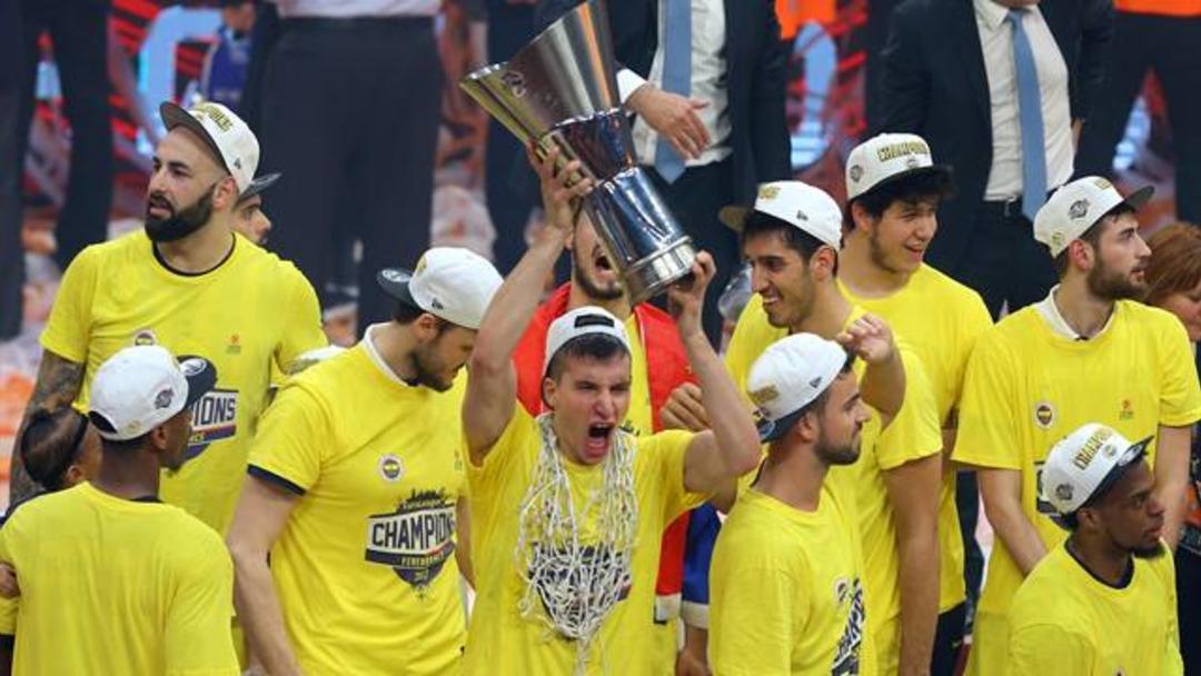 Yunanistan basını Fenerbah&ccedil;e'yi konuşuyor!