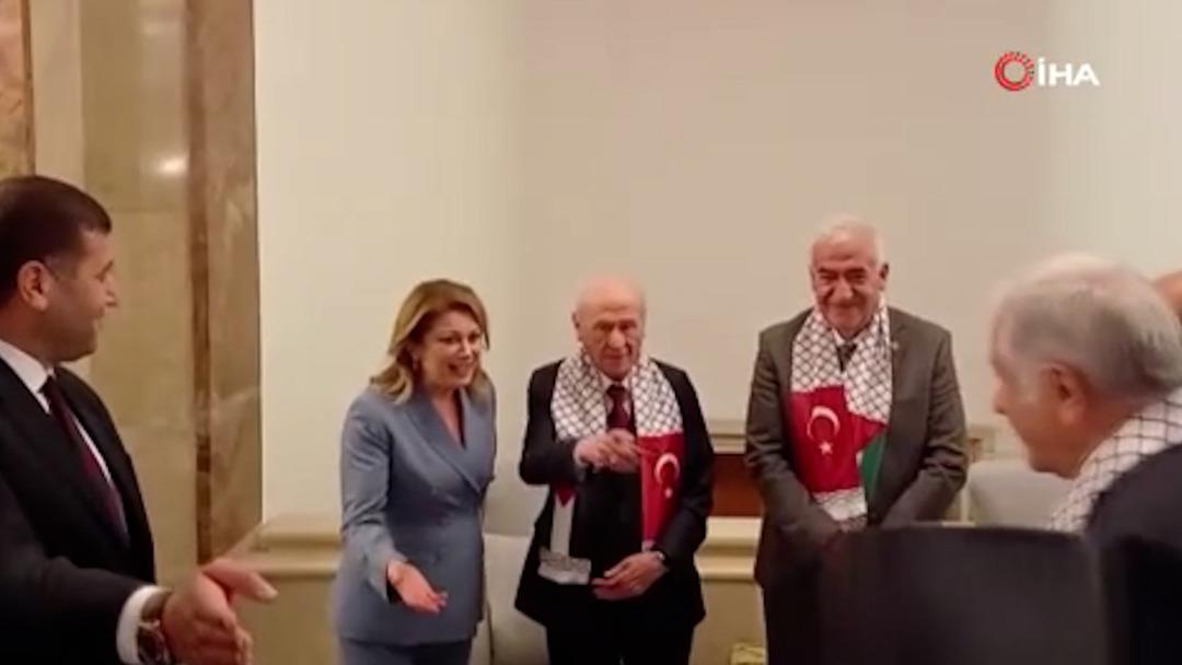 Bahçeli ile CHP li vekil arasında yaşanan diyalog gündem oldu: ‘Meclis sizinle güzel’ 1