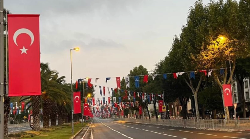 Vatan Caddesi trafiğe kapatıldı