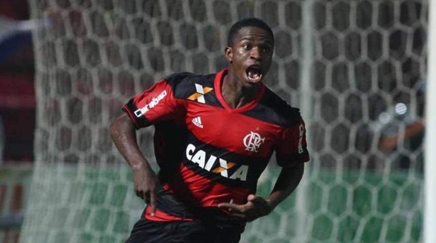 Real Madrid, Vinicius'a 45 milyon euro ödedi