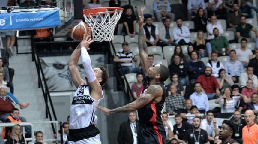 Beşiktaş Sompo Japan 66 - 57 Gaziantep Basketbol