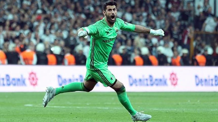 Ahmet &Ccedil;akar'dan Volkan Demirel'e: 'Maskara oldun'