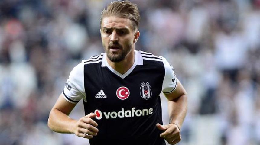 Caner Erkin ile anlaşma tamam! Beşiktaş'ta kaldı
