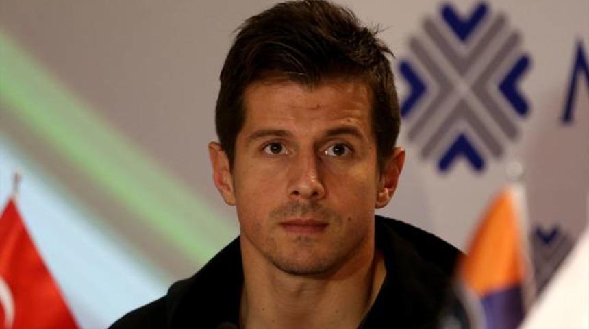 Emre Bel&ouml;zoğlu'ndan ka&ccedil;ak&ccedil;ılık a&ccedil;ıklaması