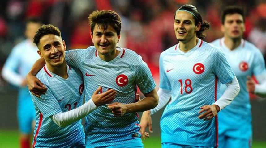 S&uuml;per Lig&rsquo;de gen&ccedil;lere yer yok!