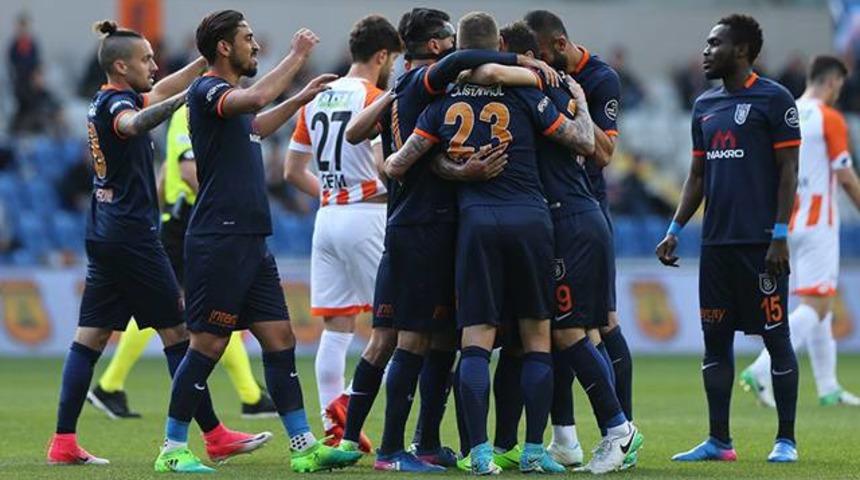 Medipol Başakşehir 2 - 1 Adanaspor
