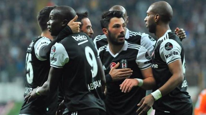 Beşiktaş 15. şampiyonluk ve 3. yıldız i&ccedil;in sahada!