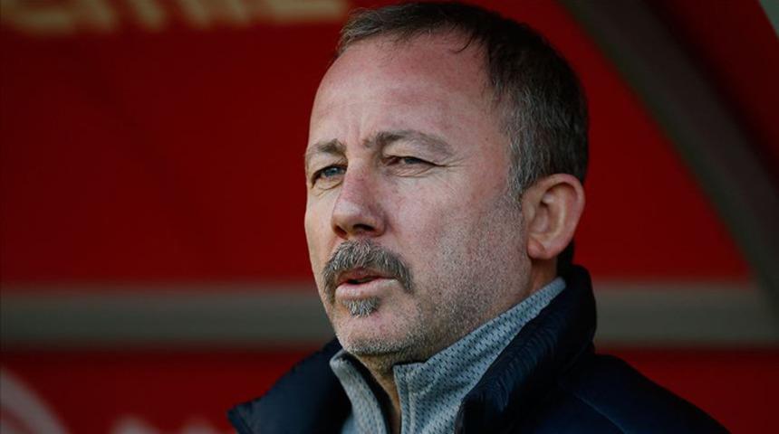 SON DAKİKA: Beşiktaş'ın yeni teknik direktörü Sergen Yalçın oldu! Resmi açıklama geldi...