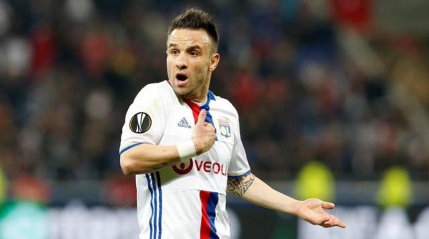 Valbuena'dan Fenerbah&ccedil;e'ye şok