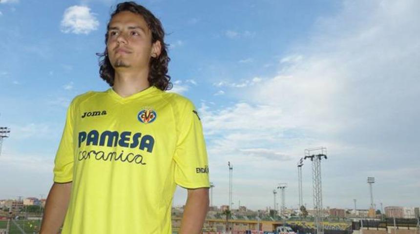 Enes &Uuml;nal Villarreal ile imzaladı