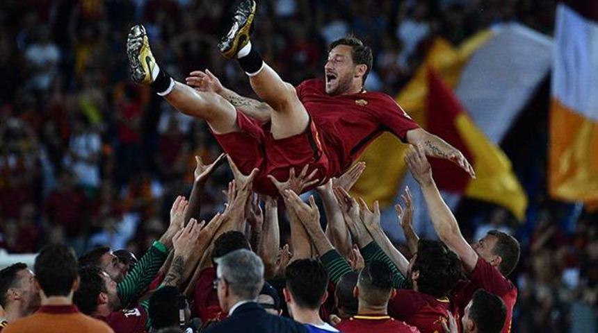 UEFA'dan Totti'ye başkanlık &ouml;d&uuml;l&uuml;