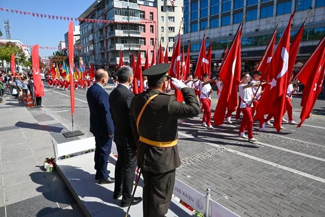 Uşak’ta 30 Ağustos Zafer Bayramı coşkuyla kutlandı 13
