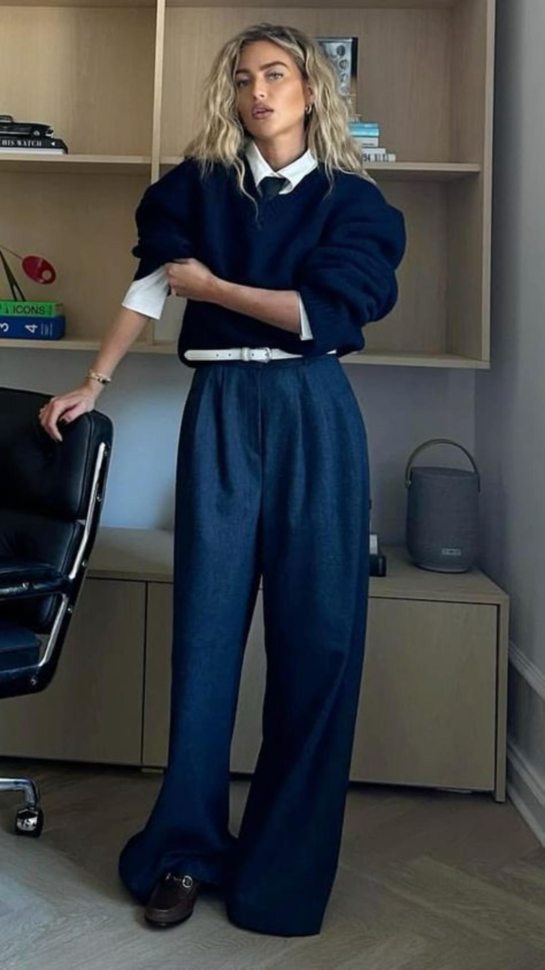 Her çalışan kadının dolabında mutlaka olması gereken 10 demirbaş parça 4