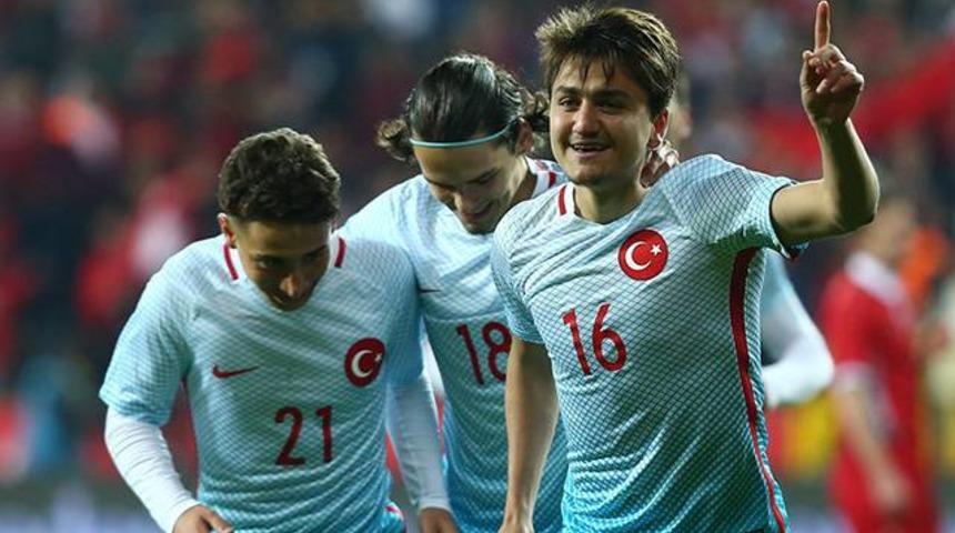 H&uuml;seyin Eroğlu: 'Cengiz &Uuml;nder Emre Mor'dan daha iyi'