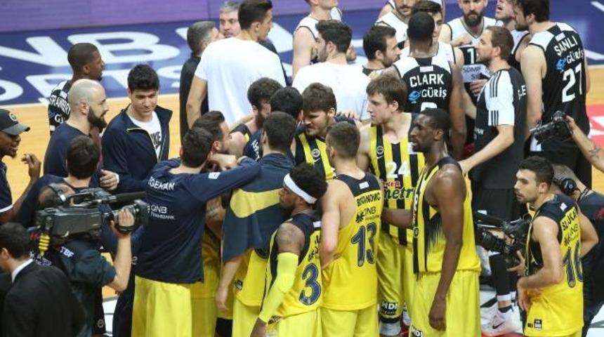 Fenerbah&ccedil;e Beşiktaş ma&ccedil; &ouml;zeti izle: Fenerbah&ccedil;e 75-69 Beşiktaş Sompo Japan