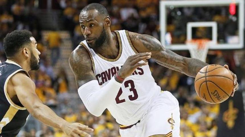 Golden State Warriors - Cleveland Cavaliers ma&ccedil; &ouml;zeti izle: Cleveland, rekorlarla kazandı!