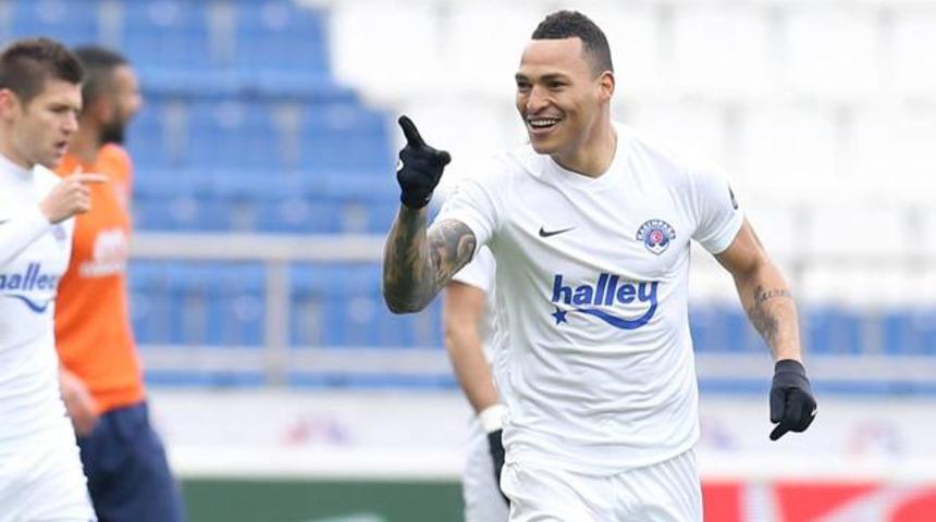 Beşiktaş Titi ile imzaladı