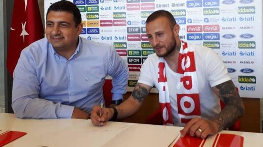 Antalyaspor, Aydın Karabulut'la s&ouml;zleşme imzaladı