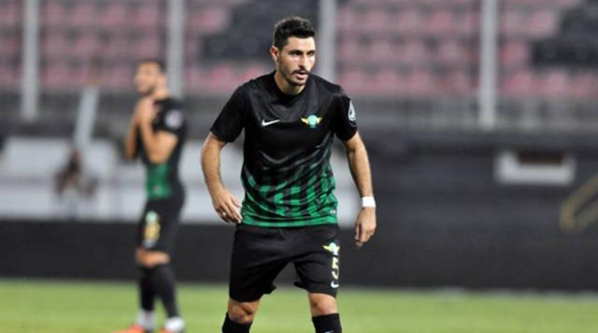 &Ouml;zer Hurmacı'dan Muharrem Usta'ya g&ouml;nderme!